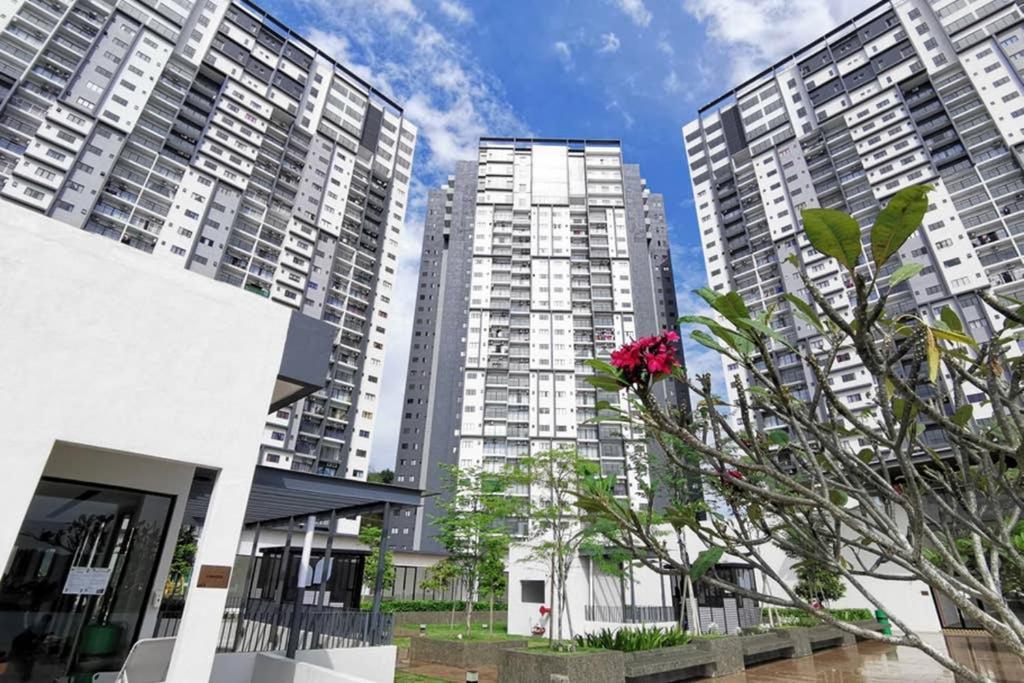 Anis Homestay Nilai Usim Klia Inti Manipal Nilai 3 Exterior foto